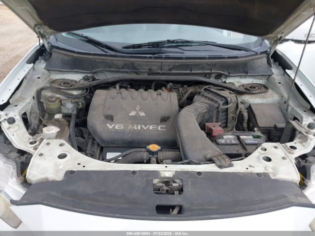 2010 MITSUBISHI OUTLANDER JA4JT4AX8AZ000852 Photo 9