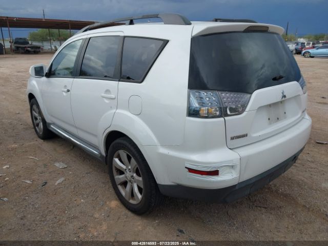 2010 MITSUBISHI OUTLANDER JA4JT4AX8AZ000852 Photo 2