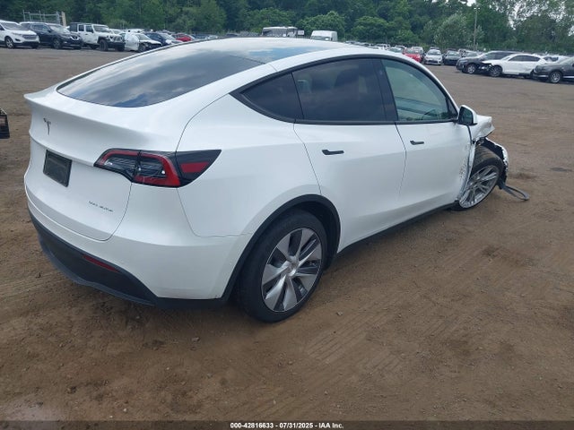 2023 TESLA MODEL Y 7SAYGAEE9PF585491 Photo 3