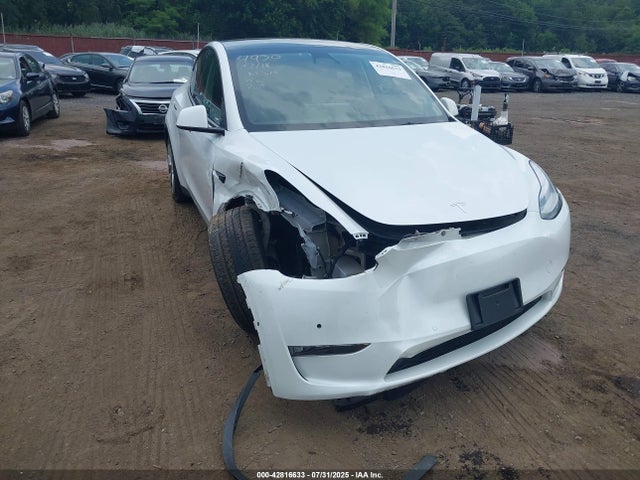 2023 TESLA MODEL Y 7SAYGAEE9PF585491 Photo 5