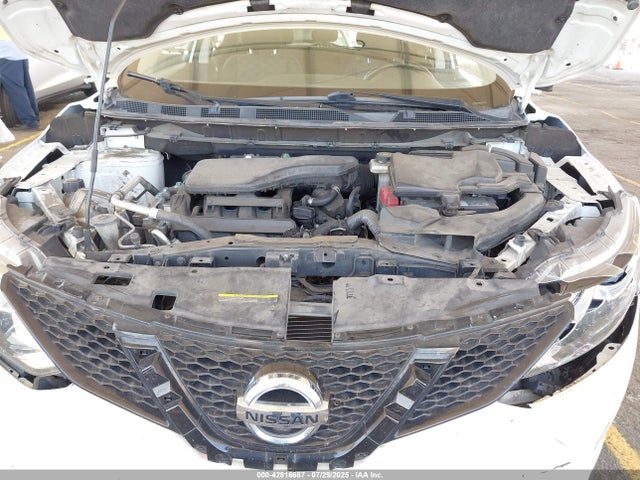 JN1BJ1CP0HW011936 Nissan 2017