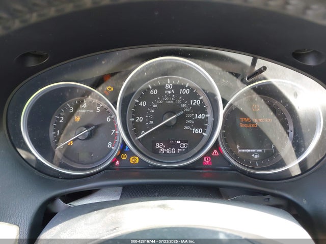 JM3KE4DY7E0319444 Mazda py