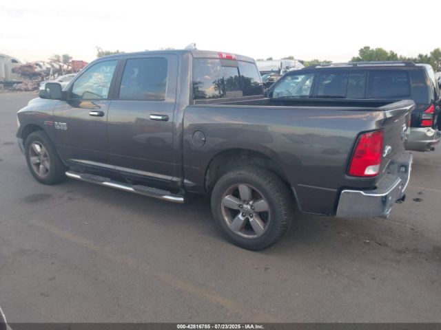 2015 RAM 1500 1C6RR7LM7FS603570 Photo 2