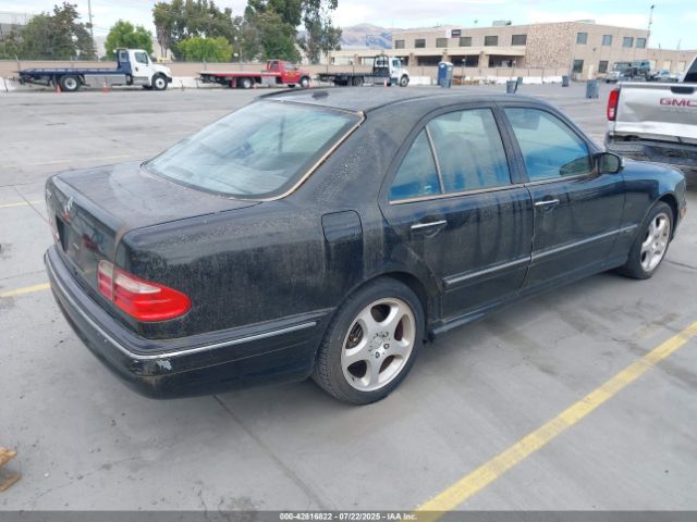 2001 MERCEDES-BENZ E-CLASS WDBJF65J21B304829 Photo 3