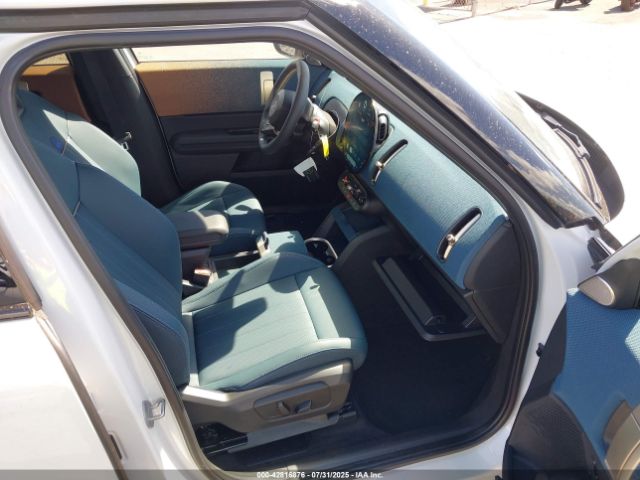 2025 MINI COUNTRYMAN WMZ23GA07S7S44889 Photo 4