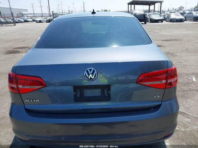 3VWD17AJ7FM344734 Volkswagen 1.8t