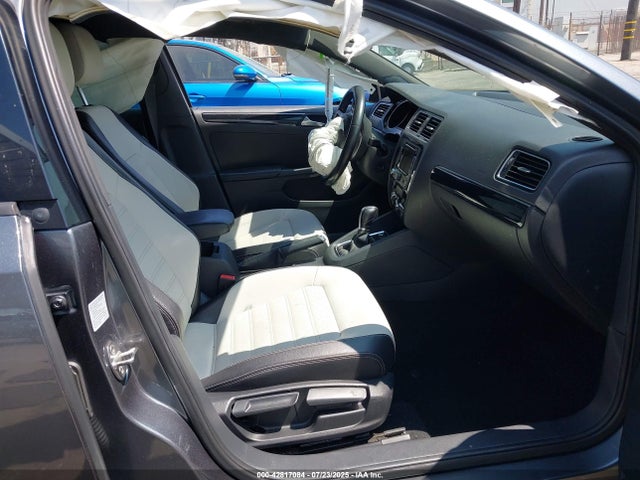 3VWD17AJ7FM344734 Volkswagen 1.8t