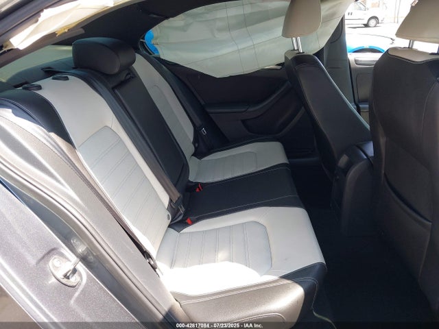 3VWD17AJ7FM344734 Volkswagen 1.8t