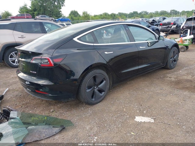 2018 TESLA MODEL 3 5YJ3E1EB8JF093948 Photo 3