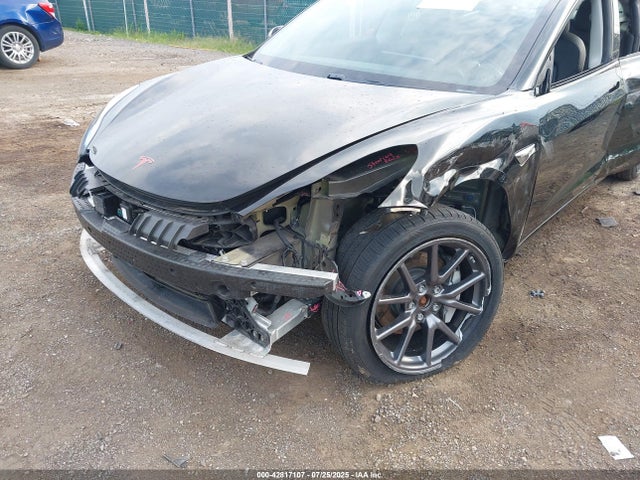 2018 TESLA MODEL 3 5YJ3E1EB8JF093948 Photo 5