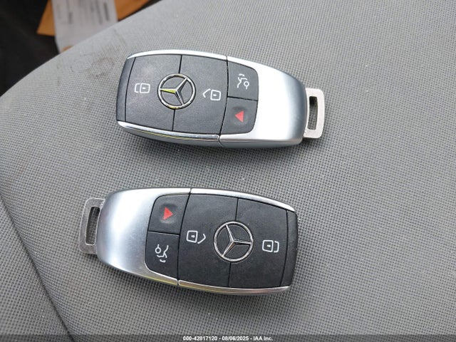 4JGFB5KB7RA991409 Mercedes-Benz m256