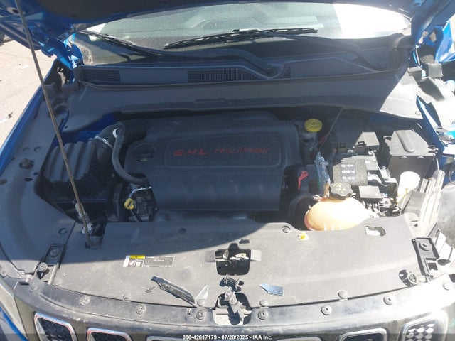 2018 JEEP COMPASS 3C4NJDBB0JT256569 Photo 9