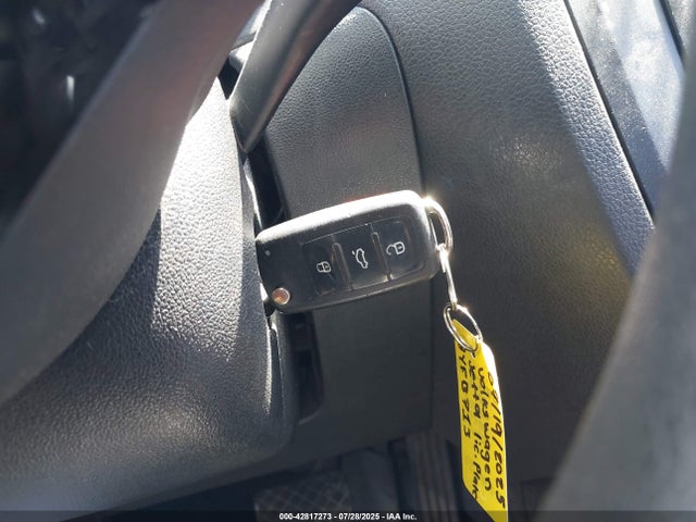 Volkswagen 1.4 tsi 2017 3VW2B7AJXHM379050 Image 11