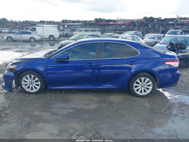 Toyota a25a-fks 2018 4T1B11HK6JU632525 Image 14