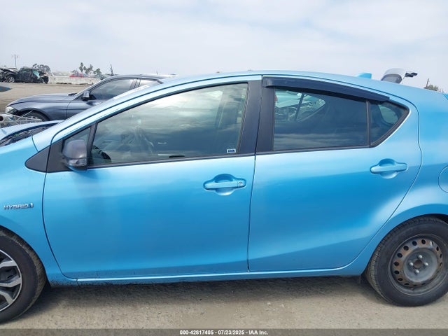JTDKDTB32F1114882 Toyota 1nz-fxe+1lm