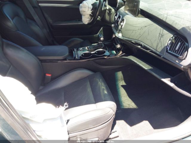 2022 KIA STINGER KNAE35LD5N6109628 Photo 4