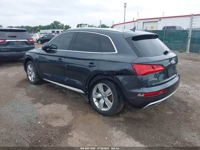 2018 AUDI Q5 WA1BNAFY0J2201359 Photo 2