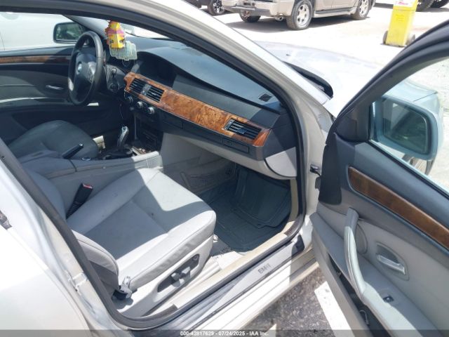 2010 BMW 528I WBANU5C55AC125894 Photo 4