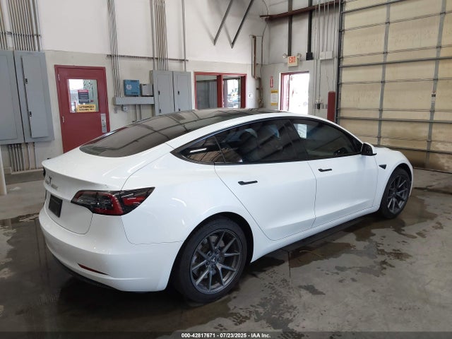 Tesla 2023 2023 5YJ3E1EA3PF541299 Image 4