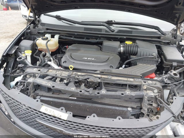 2C4RC1EG9JR333900 Chrysler 2018