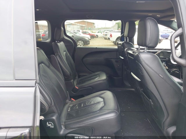 2C4RC1EG9JR333900 Chrysler 2018
