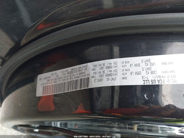 2C4RC1EG9JR333900 Chrysler 2018