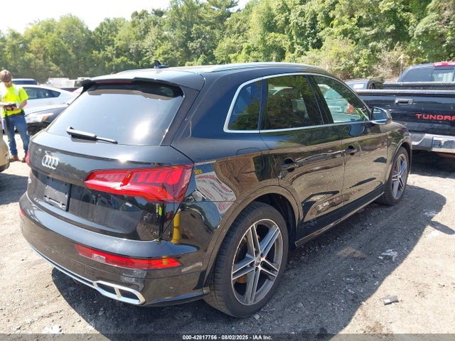 2018 AUDI SQ5 WA1A4AFY4J2084190 Photo 3