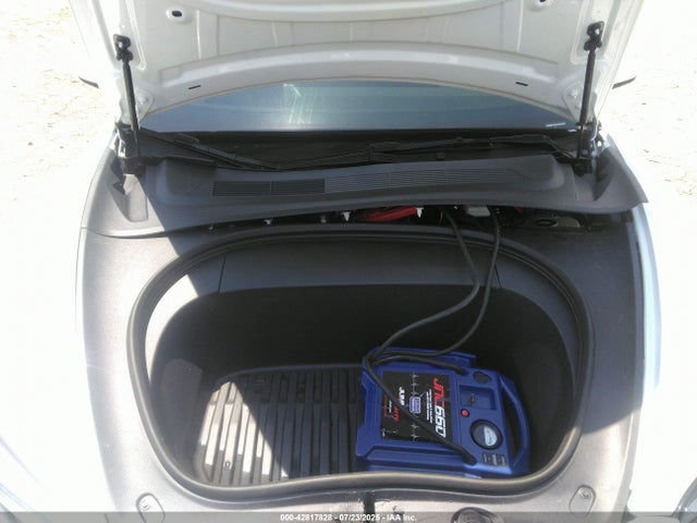 2024 TESLA MODEL 3 5YJ3E1EBXRF732438 Photo 9