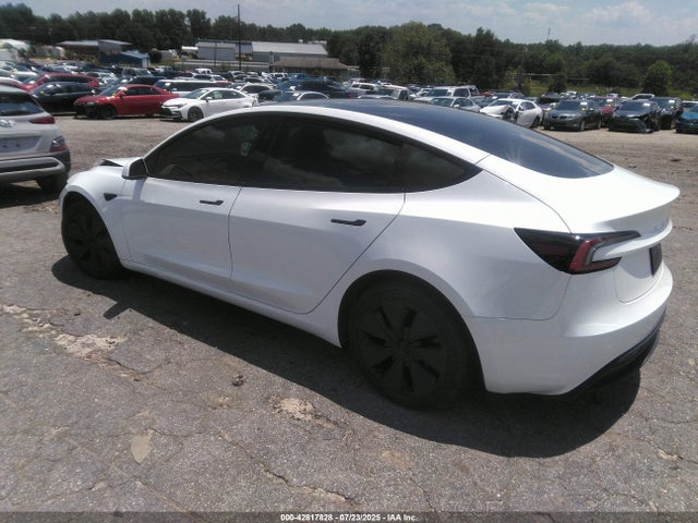 2024 TESLA MODEL 3 5YJ3E1EBXRF732438 Photo 2