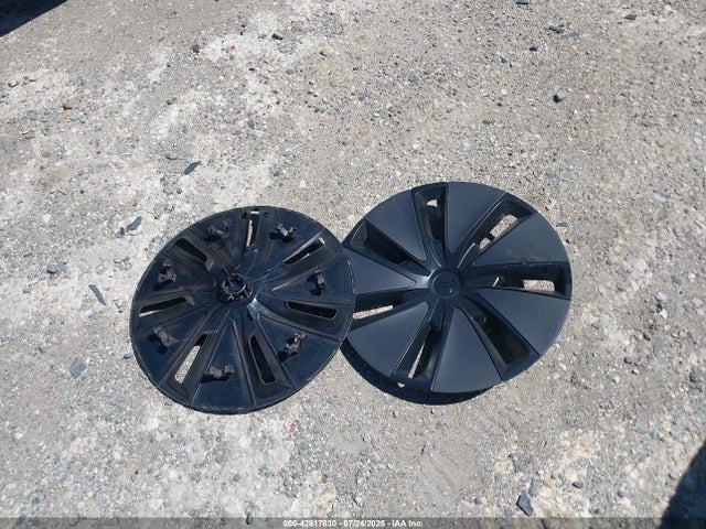 5YJ3E1EA6SF985379 Tesla MODEL 3