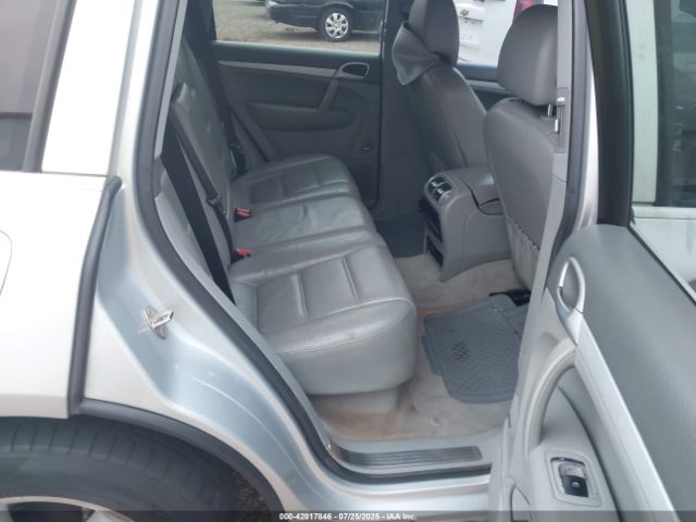 2005 PORSCHE CAYENNE WP1AB29P45LA60510 Photo 7