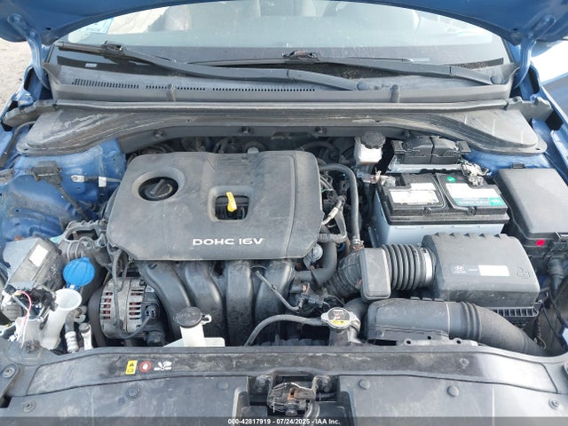 Hyundai Elantra 2017 5NPD84LF6HH189754 Image 10