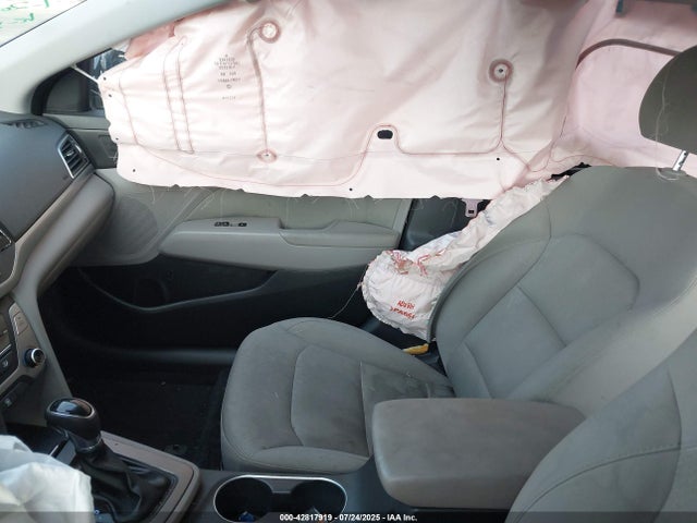 Hyundai Elantra 2017 5NPD84LF6HH189754 Image 5