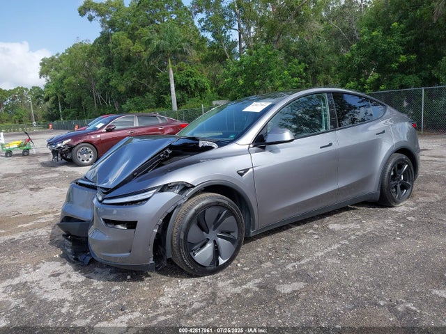2026 TESLA MODEL Y 7SAYGDEEXTA386653 Photo 1