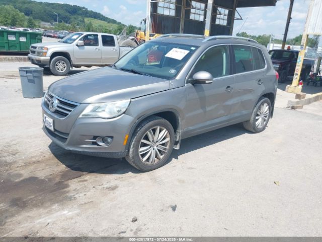 2011 VOLKSWAGEN TIGUAN WVGBV7AX4BW512905 Photo 1