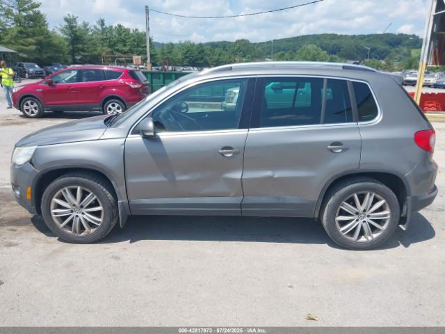 2011 VOLKSWAGEN TIGUAN WVGBV7AX4BW512905 Photo 5