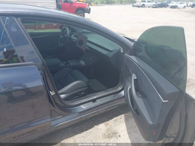 2024 TESLA MODEL 3 5YJ3E1ET1RF821629 Photo 4