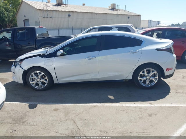 1G1RD6S58HU207725 Chevrolet l3a - di: direct injectio, vvt: variable valve timing, hybrid, gen 1