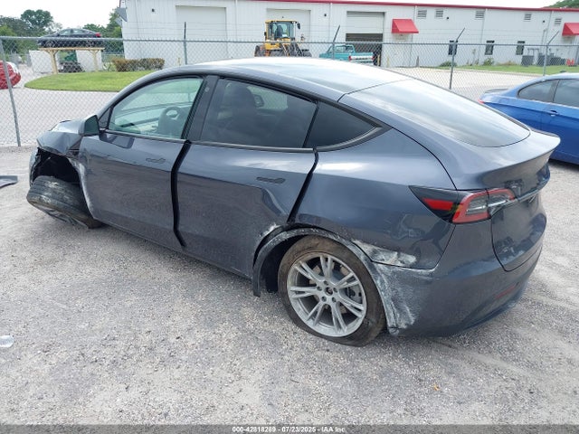 2023 TESLA MODEL Y 7SAYGDEE4PF613988 Photo 2