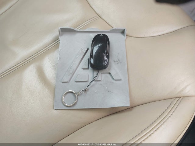 2014 TESLA MODEL S 5YJSA1S12EFP37727 Photo 10