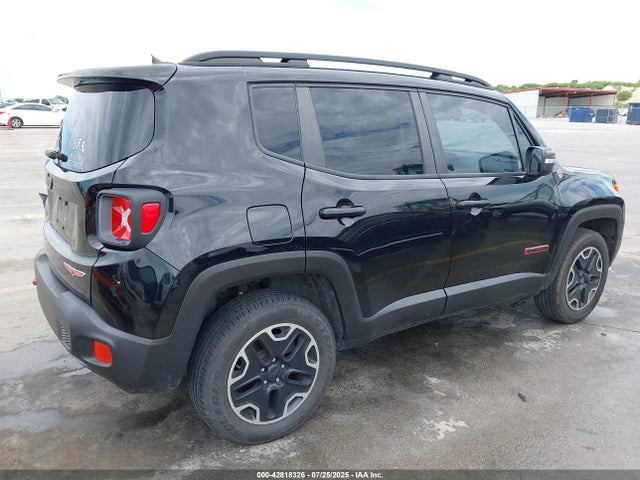 Jeep Renegade 2016 ZACCJBCT2GPD27483 Image 4