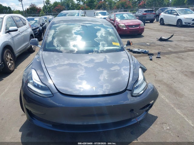 5YJ3E1EA9KF411245 Tesla 2019