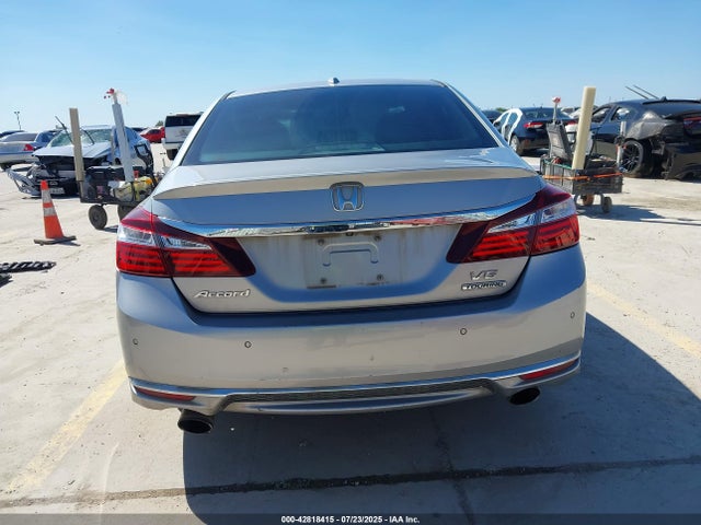 1HGCR3F92HA035138 Honda Accord Touring V6