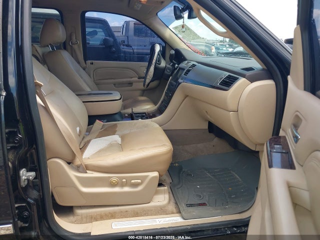2010 CADILLAC ESCALADE ESV 1GYUCJEF5AR218986 Photo 4