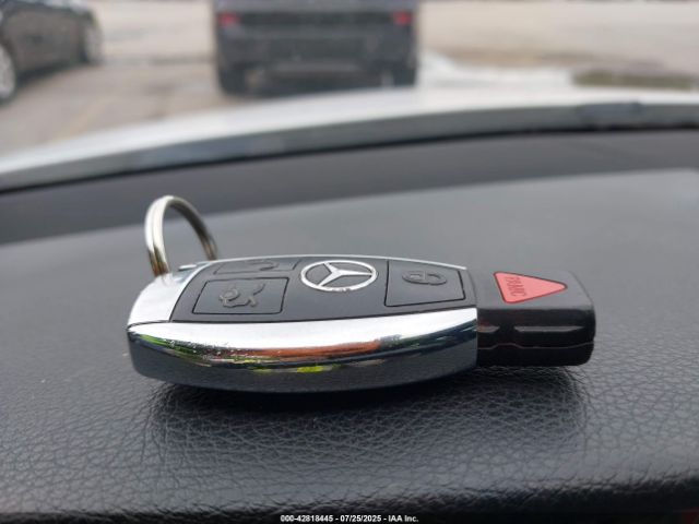 2013 MERCEDES-BENZ C 300 WDDGF8AB9DR278169 Photo 10