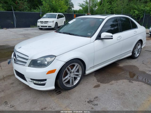 2013 MERCEDES-BENZ C 300 WDDGF8AB9DR278169 Photo 1