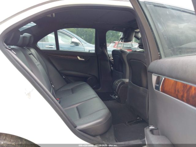 2013 MERCEDES-BENZ C 300 WDDGF8AB9DR278169 Photo 7