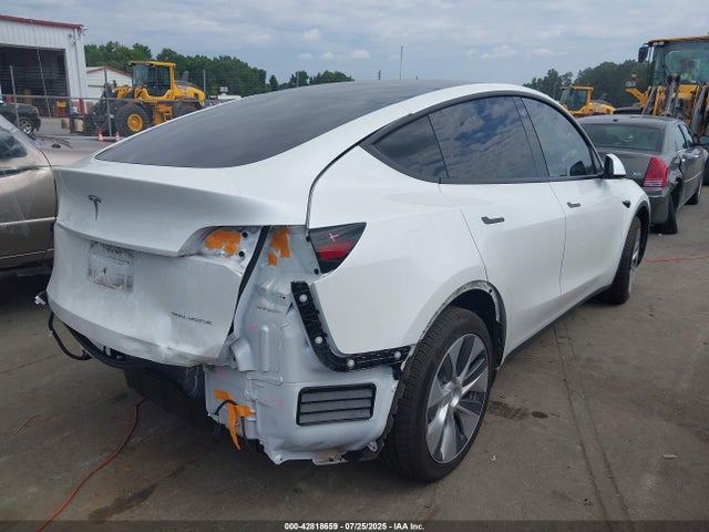 Tesla Model Y 2023 7SAYGDEE9PF772828 Image 4