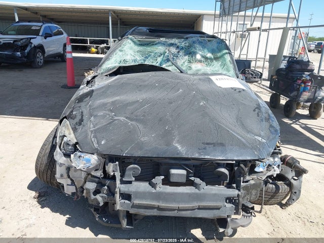 3MZBN1V39JM230067 Mazda py