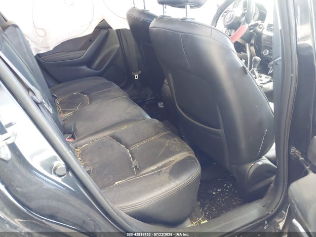 3MZBN1V39JM230067 Mazda py